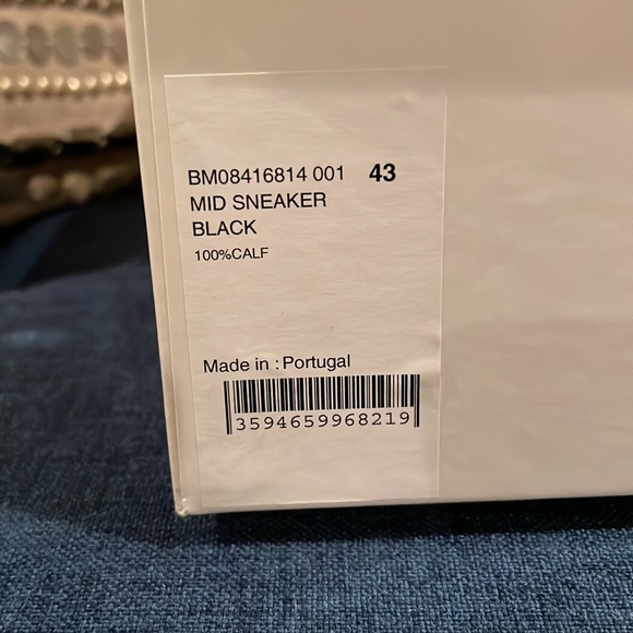 Slightly Used Shoes Great Condition size 43 - Picture 8 of 9